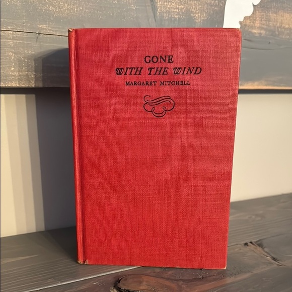 Gone with the Wind Red Hardcover Book - Picture 1 of 6